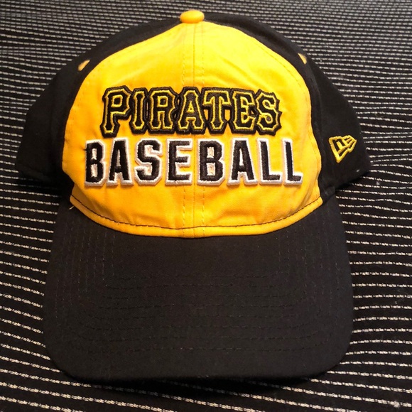 PINK Victoria's Secret Accessories - VS PINK Pittsburgh Pirates Baseball Hat PINK Victoria's Secret Accessories - VS PINK Pittsburgh Pirates Baseball Hat